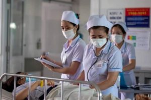 Thu nhập của Điều dưỡng viên phụ thuộc vào nhiều yếu tố như trình độ, kinh nghiệm và môi trường làm việc